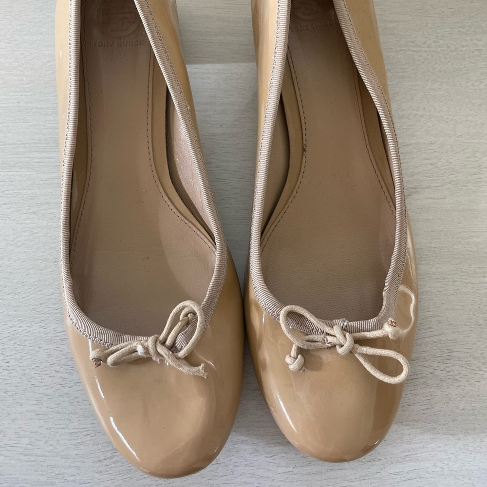 Tory Burch block heel cream tan beige nude 10
